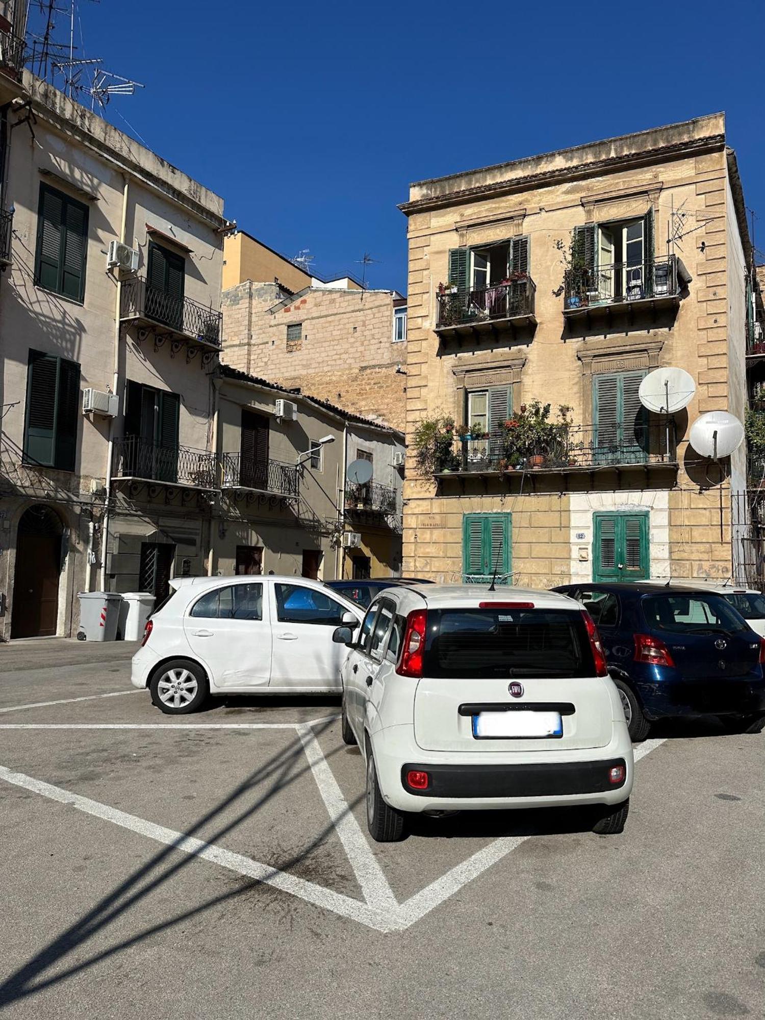 Go Go House 2 Casa Aprile Apartment